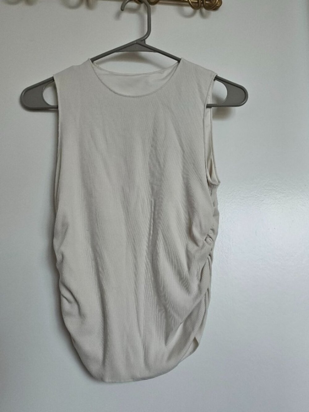 Alo Ribbed En Pointe Tank, Ivory, Size M Women's
